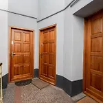 Main Square Homely Apartment
